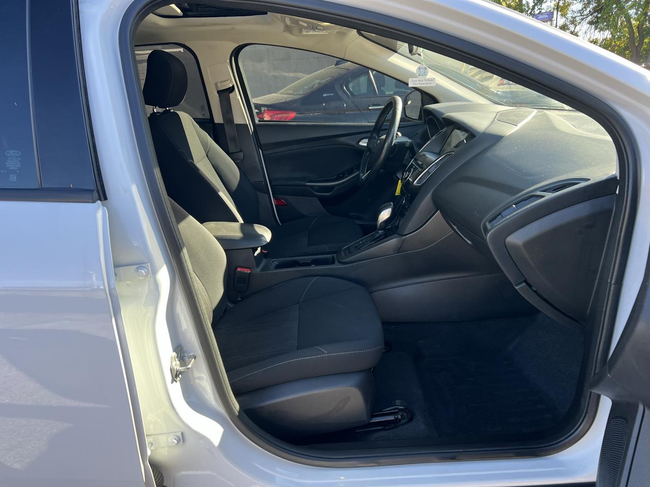 Ford Focus SEL Sedan 2017