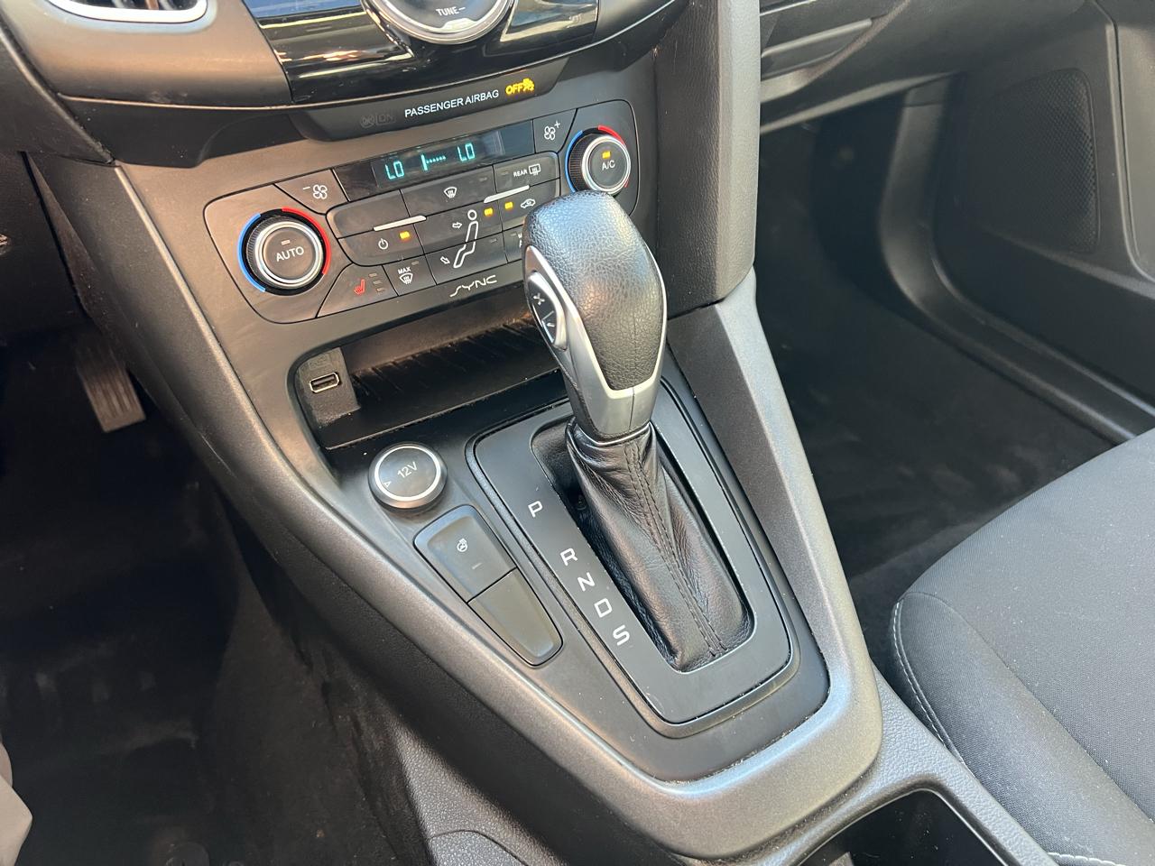 Ford Focus SEL Sedan 2017