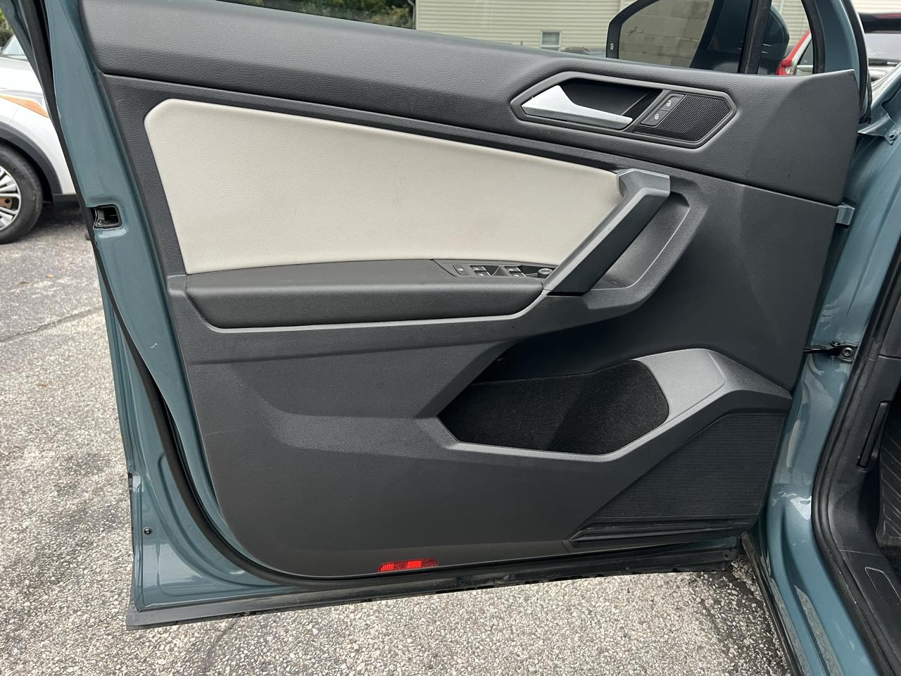 Volkswagen Tiguan 2WD 4dr Auto SE 2019