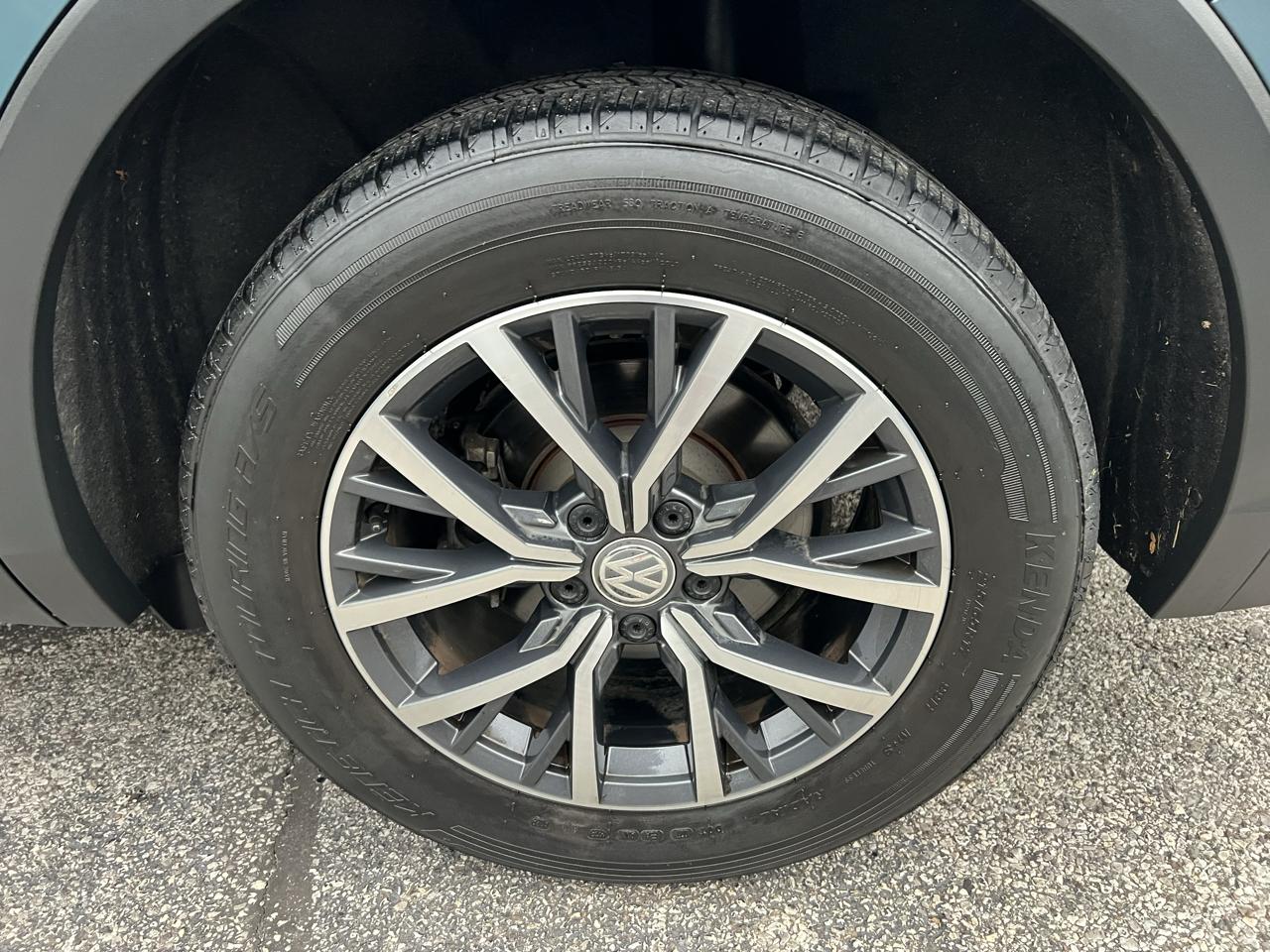 Volkswagen Tiguan 2WD 4dr Auto SE 2019