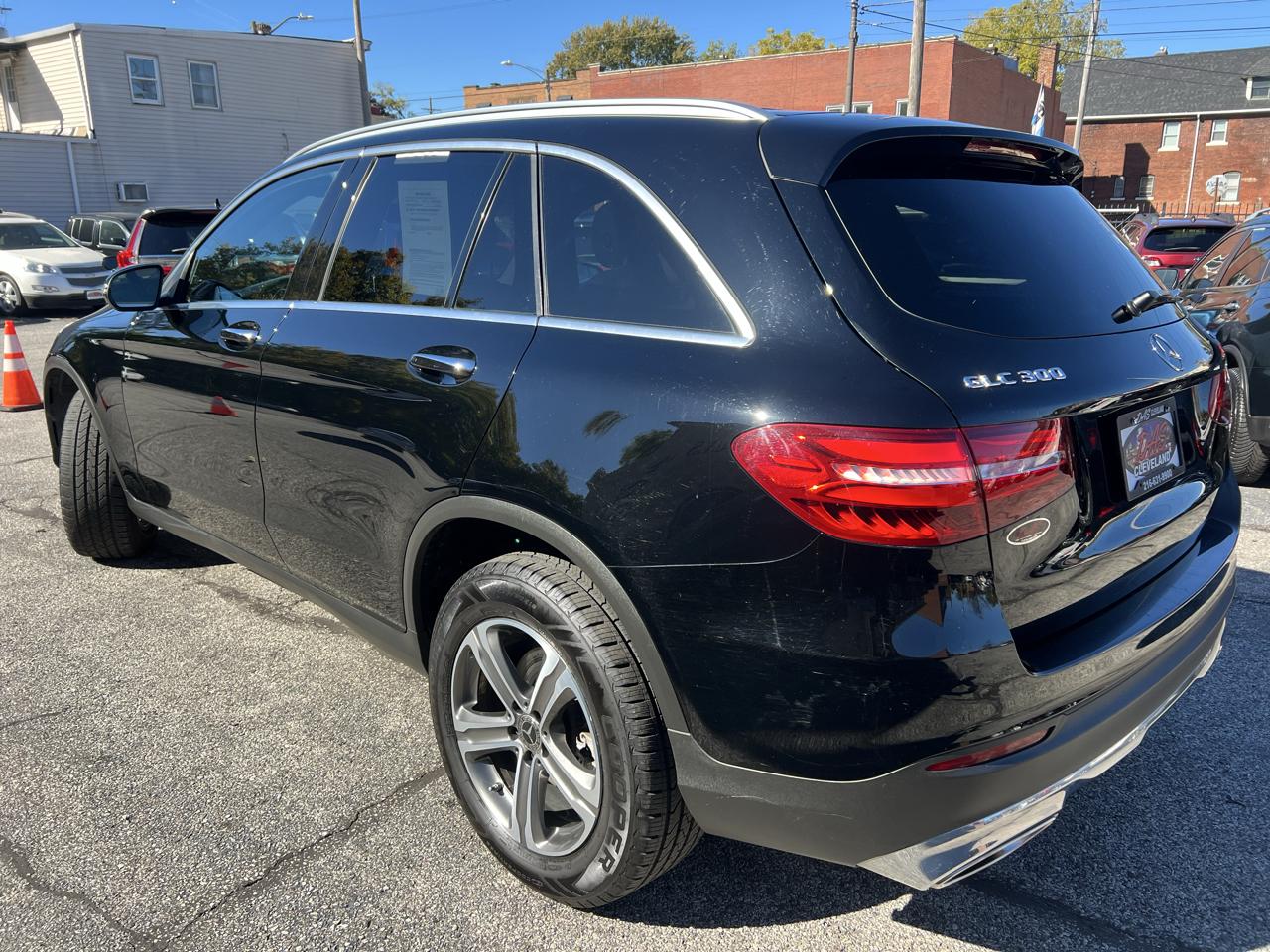 Mercedes-Benz GLC GLC 300 4MATIC SUV 2018