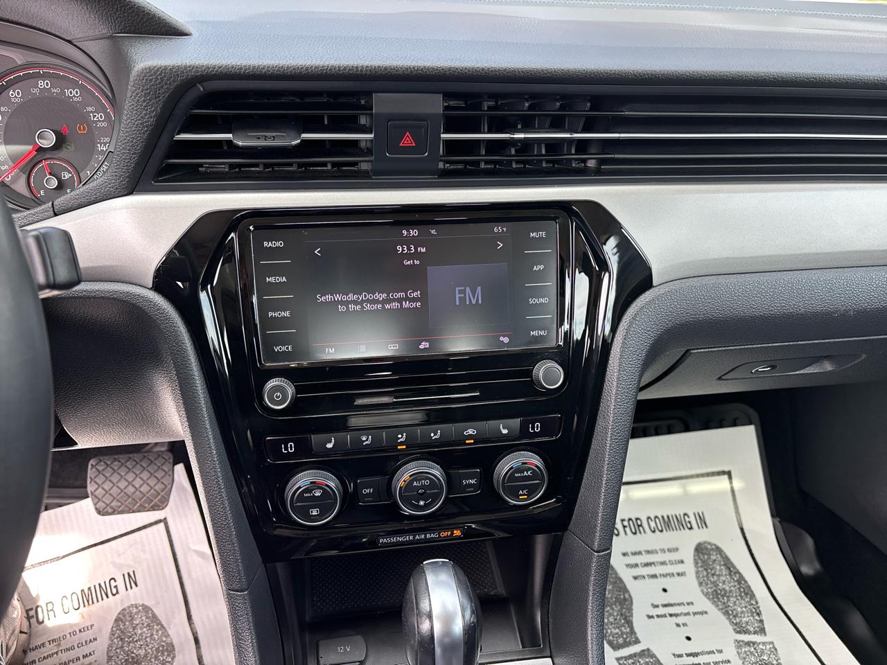 Volkswagen Passat 2.0T SE Auto 2022