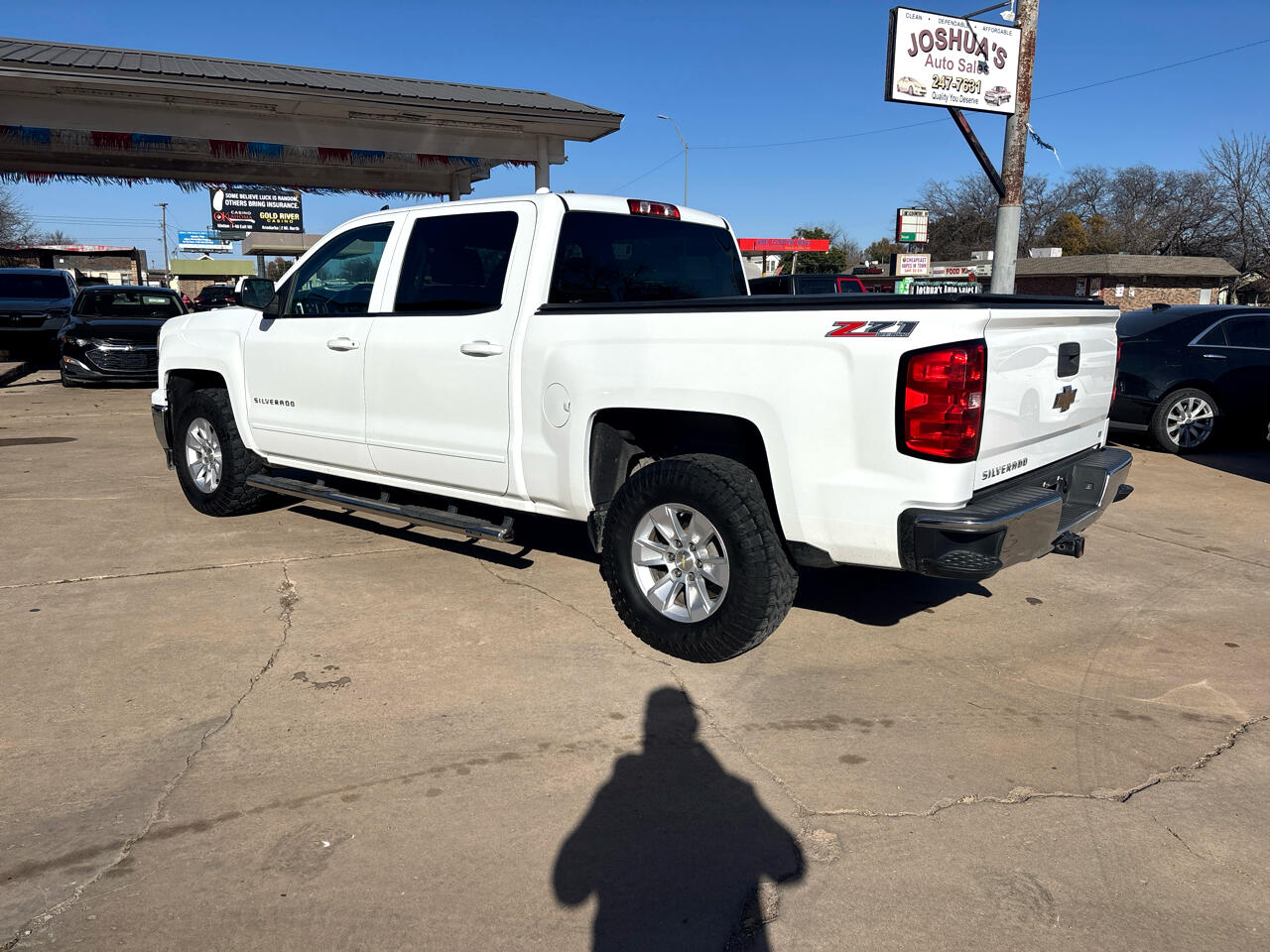 Chevrolet Silverado 1500 4WD Crew Cab 143.5" LT w/2LT 2015