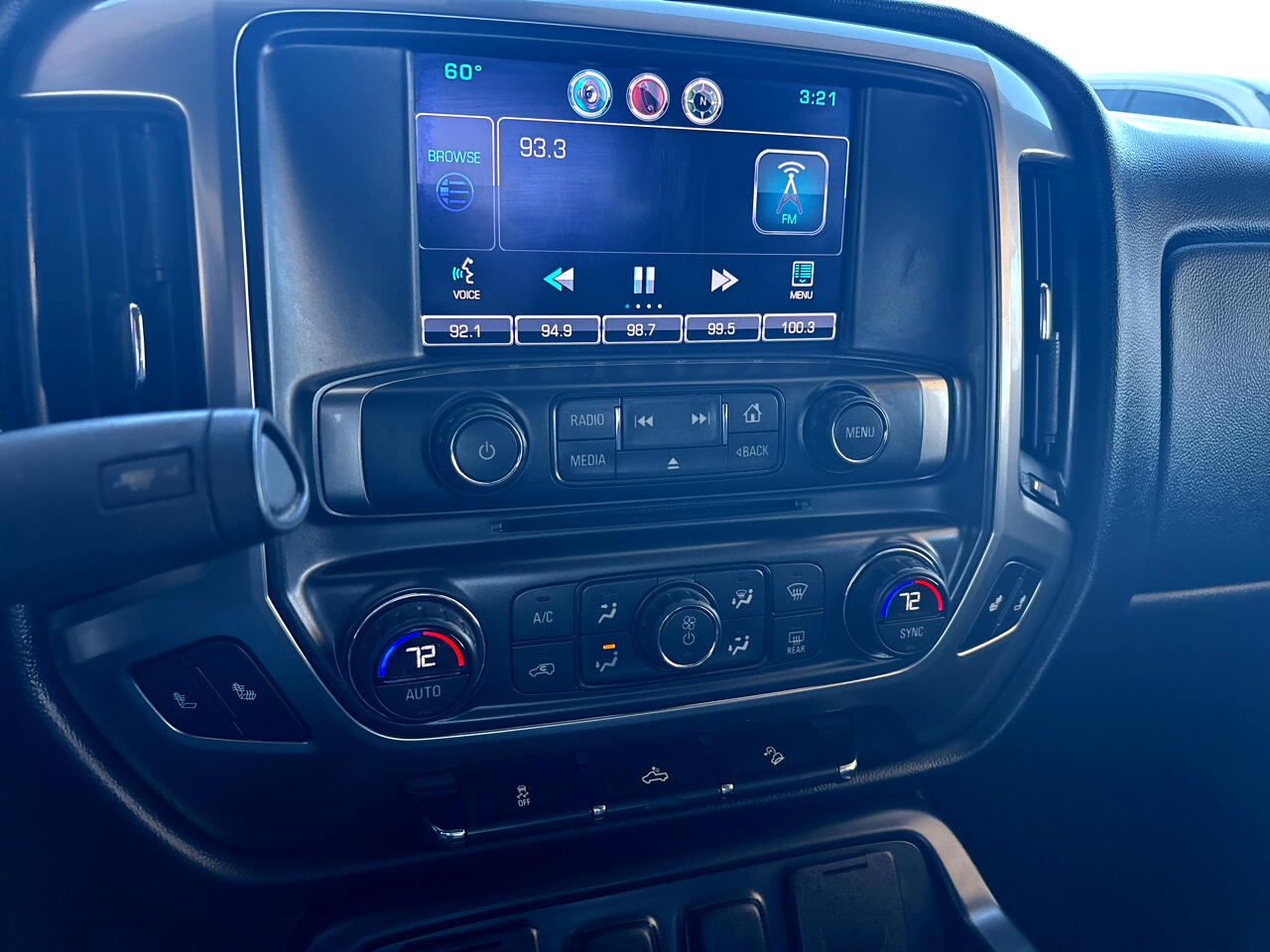 Chevrolet Silverado 1500 4WD Crew Cab 143.5" LT w/2LT 2015