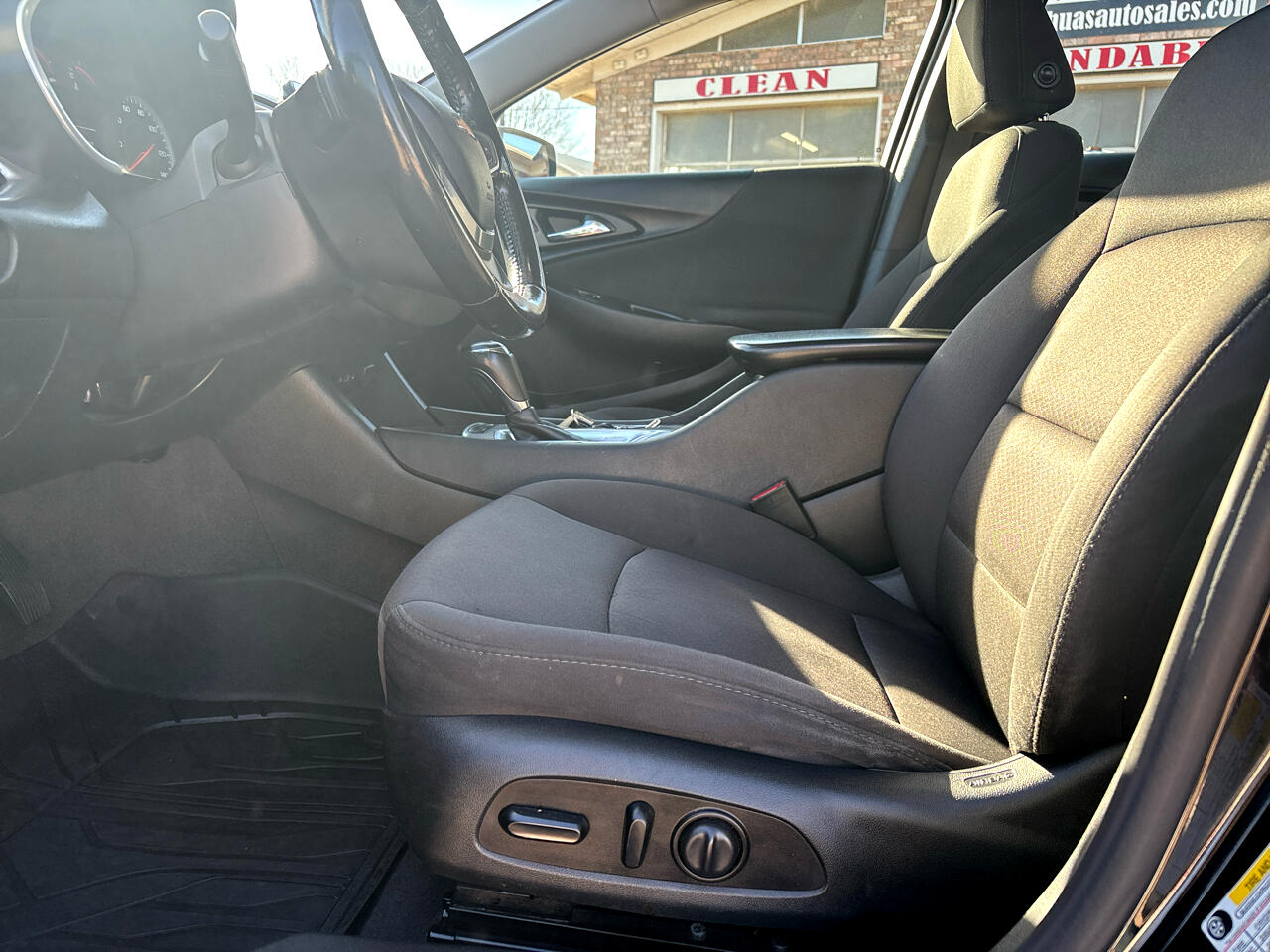 Chevrolet Malibu 4dr Sdn RS 2020