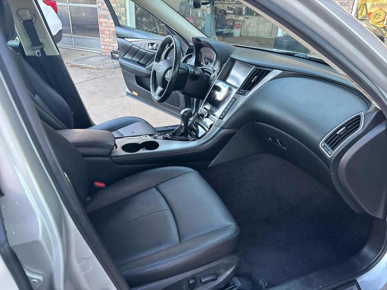 Infiniti Q50 4dr Sdn 2.0t Premium AWD 2016