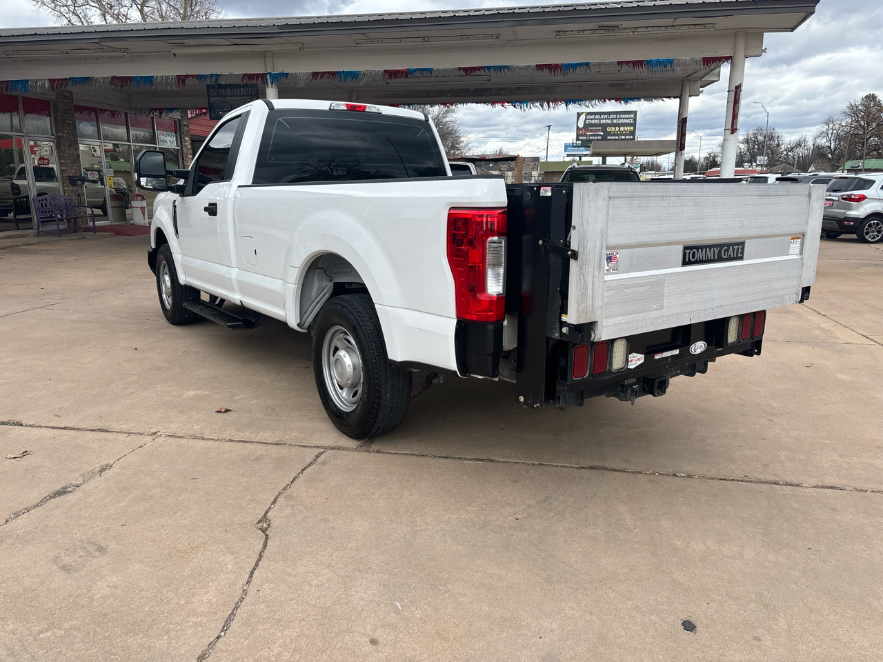 Ford Super Duty F-250 SRW XLT 2WD Reg Cab 8' Box 2019