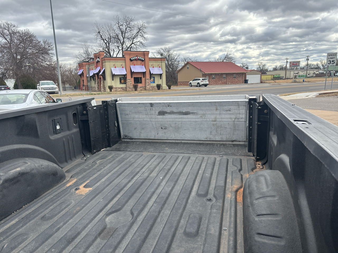 Ford Super Duty F-250 SRW XLT 2WD Reg Cab 8' Box 2019