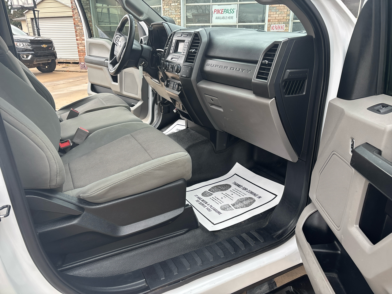 Ford Super Duty F-250 SRW XLT 2WD Reg Cab 8' Box 2019