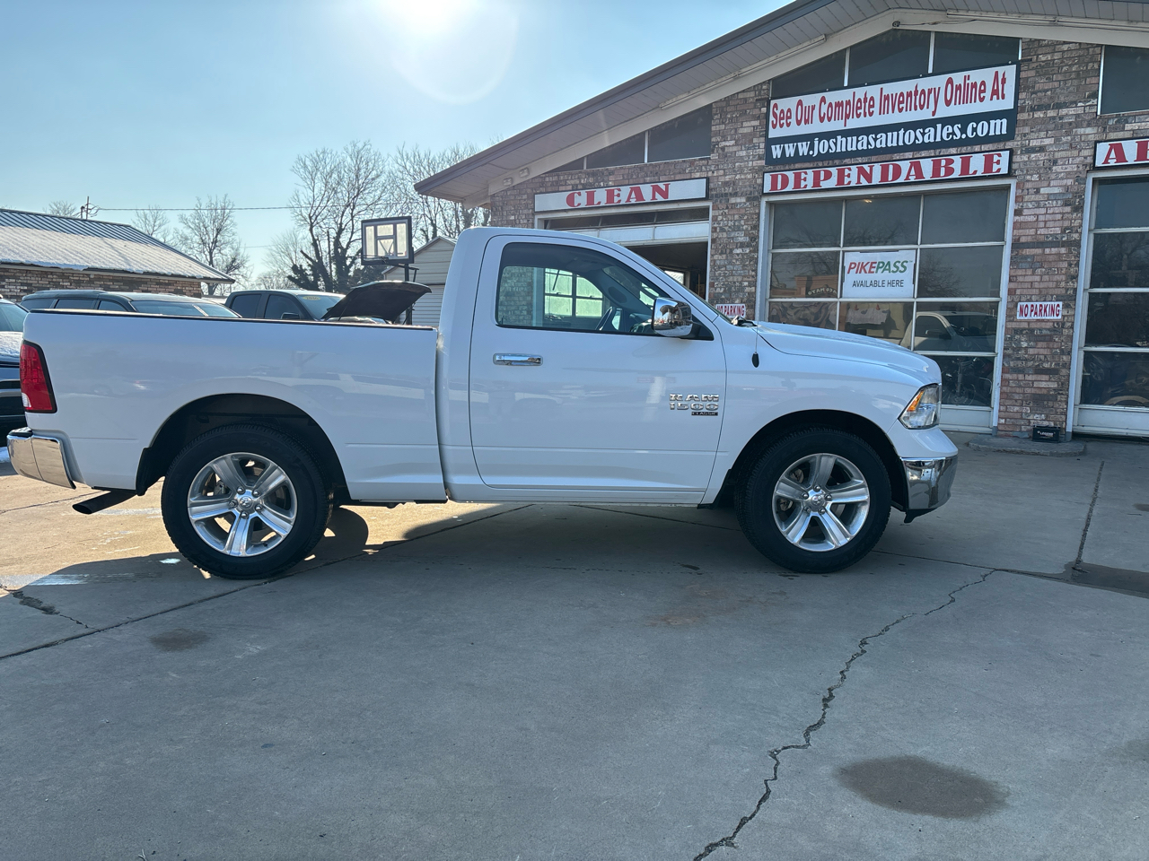 RAM 1500 Classic Tradesman 4x2 Reg Cab 6'4" Box 2021