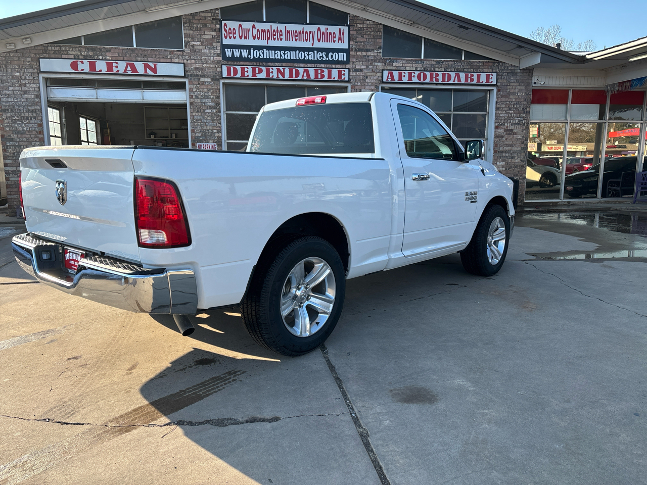 RAM 1500 Classic Tradesman 4x2 Reg Cab 6'4" Box 2021