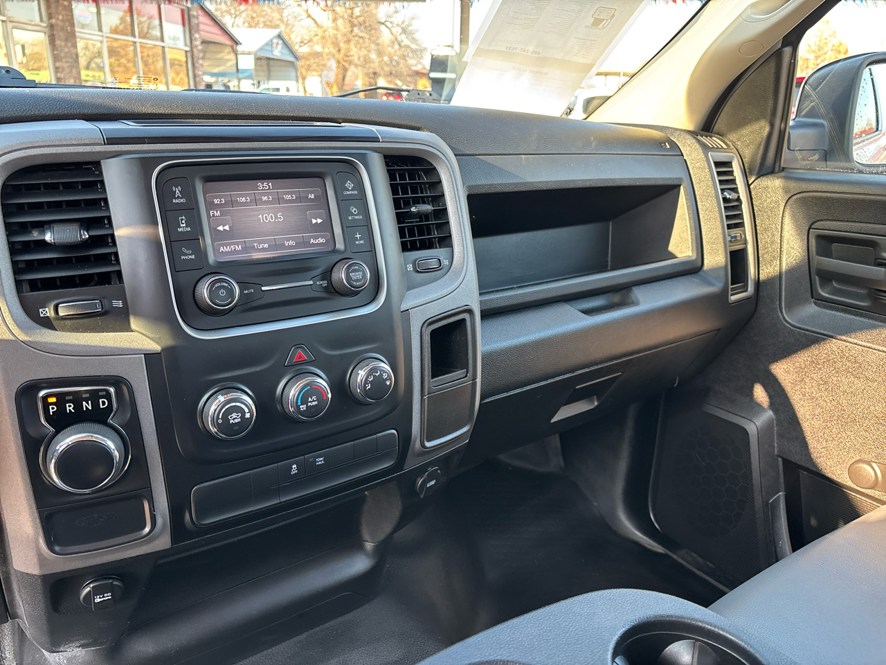 RAM 1500 Classic Tradesman 4x2 Reg Cab 6'4" Box 2021