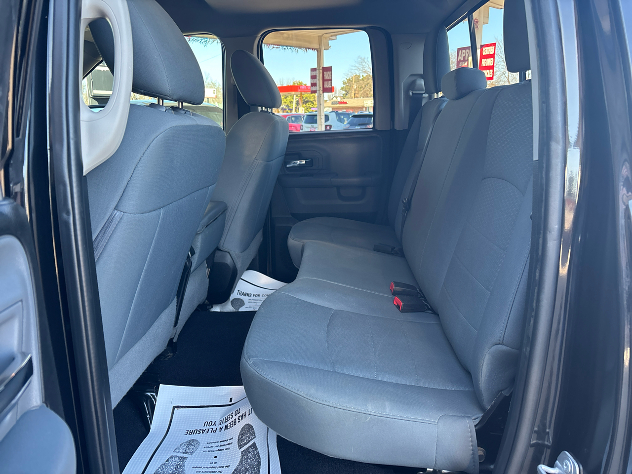 RAM 1500 2WD Quad Cab 140.5" SLT 2017