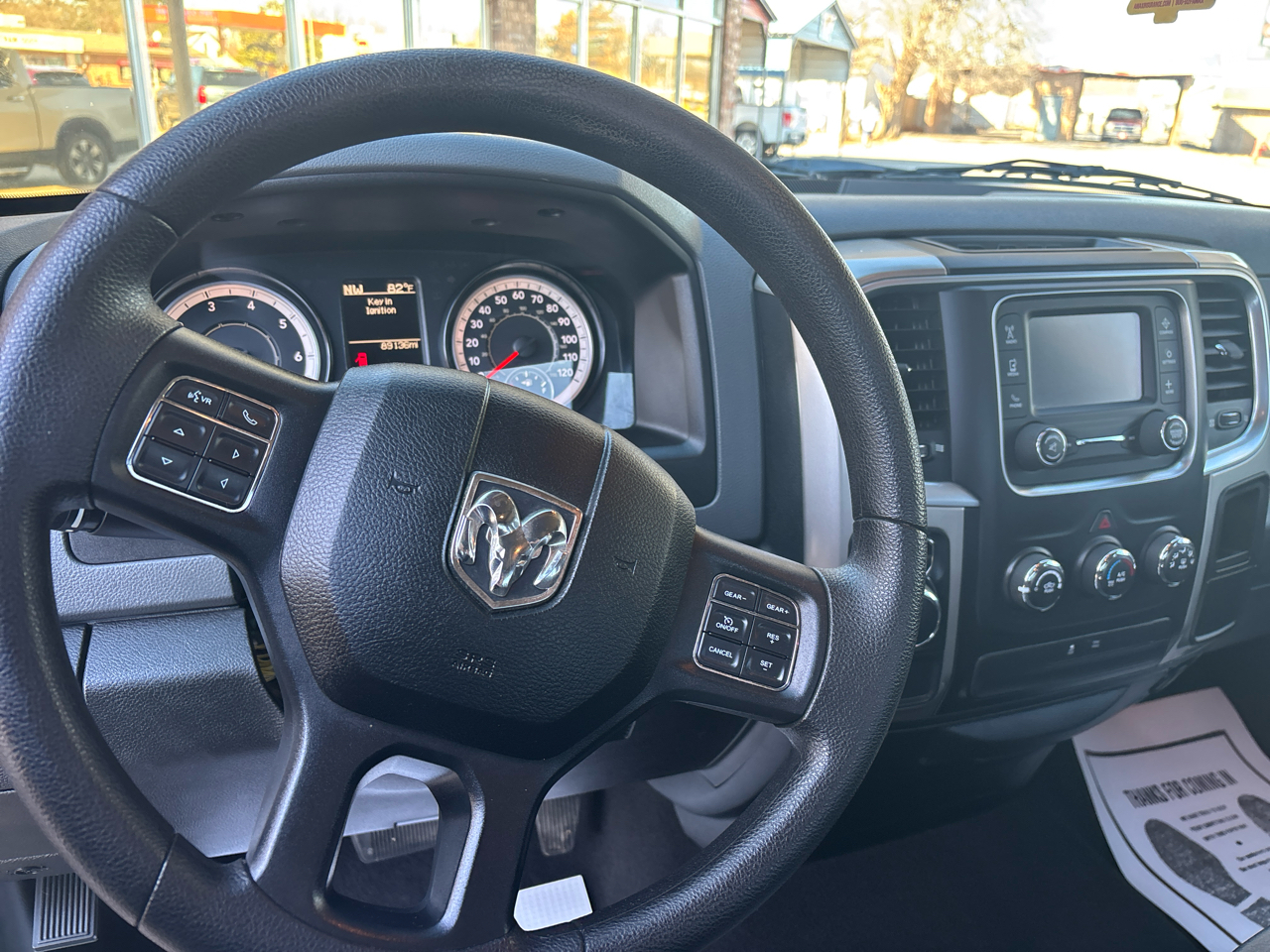 RAM 1500 2WD Quad Cab 140.5" SLT 2017