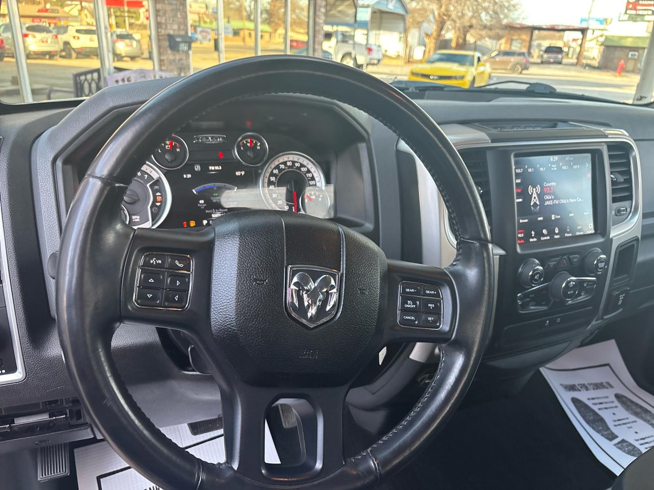 RAM 1500 Classic SLT 4x2 Crew Cab 5'7" Box 2019