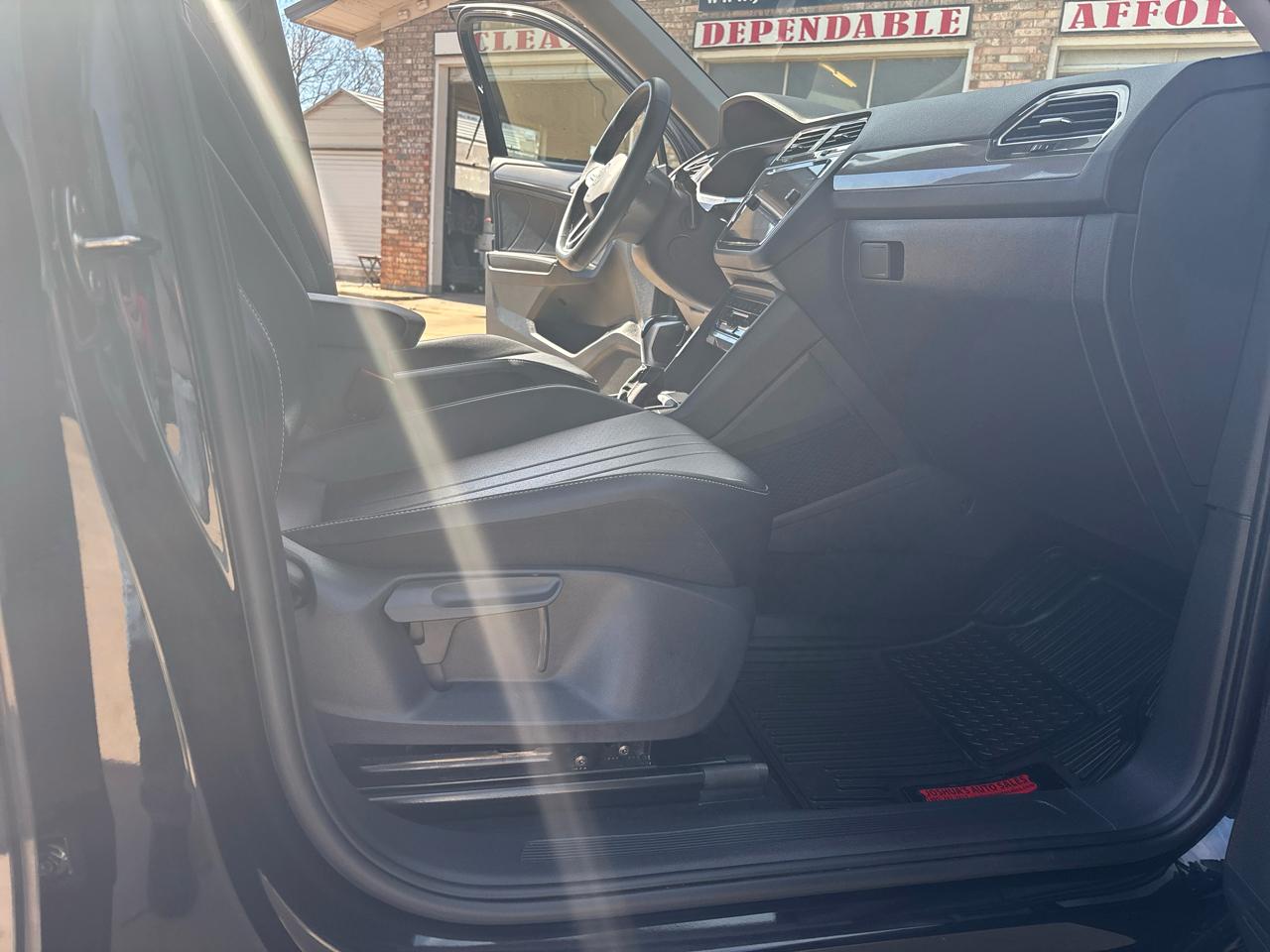 Volkswagen Tiguan 2.0T Wolfsburg Edition FWD 2024