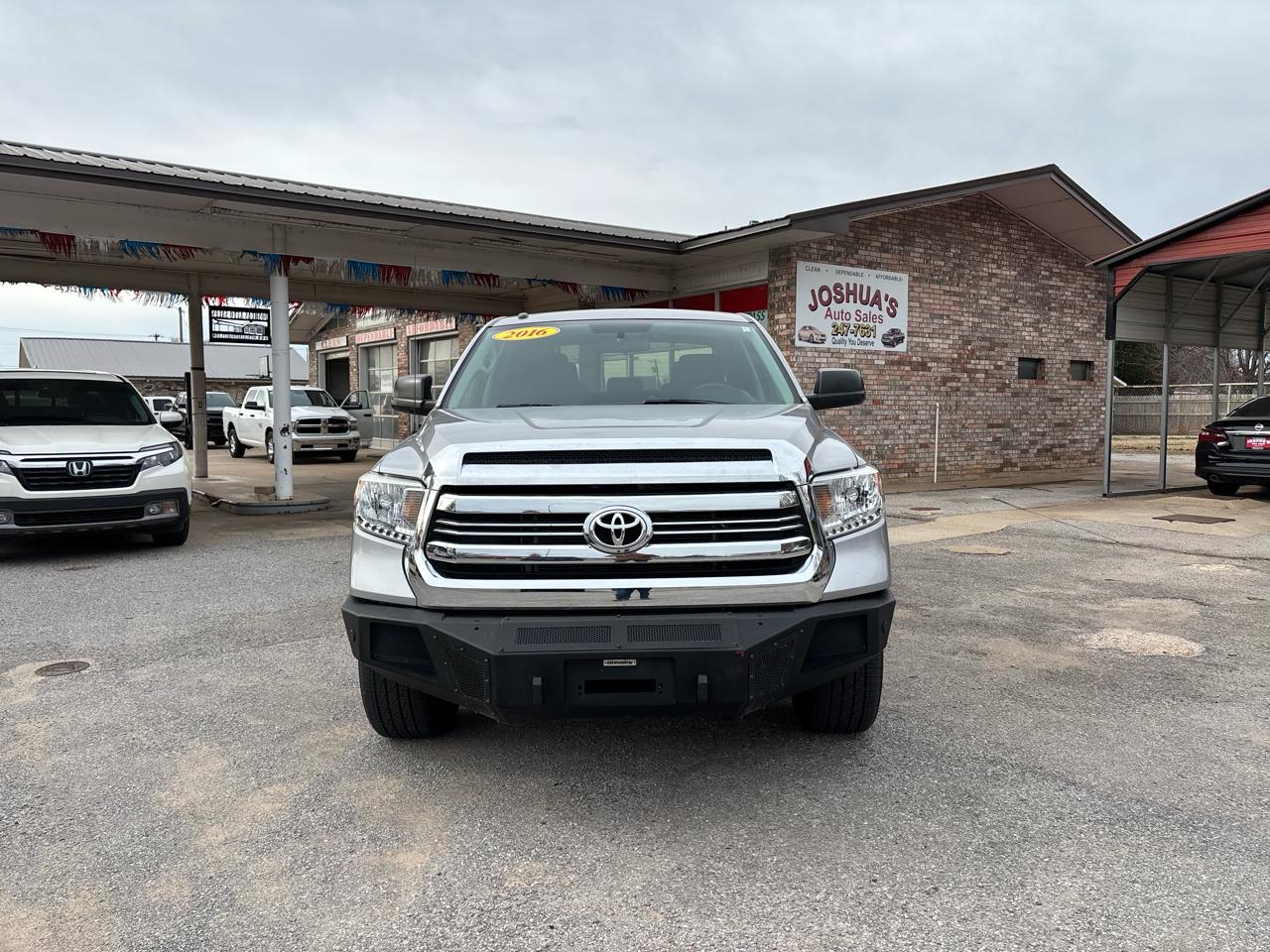 Toyota Tundra 2WD Truck CrewMax 4.6L V8 6-Spd AT SR5 (Natl) 2016