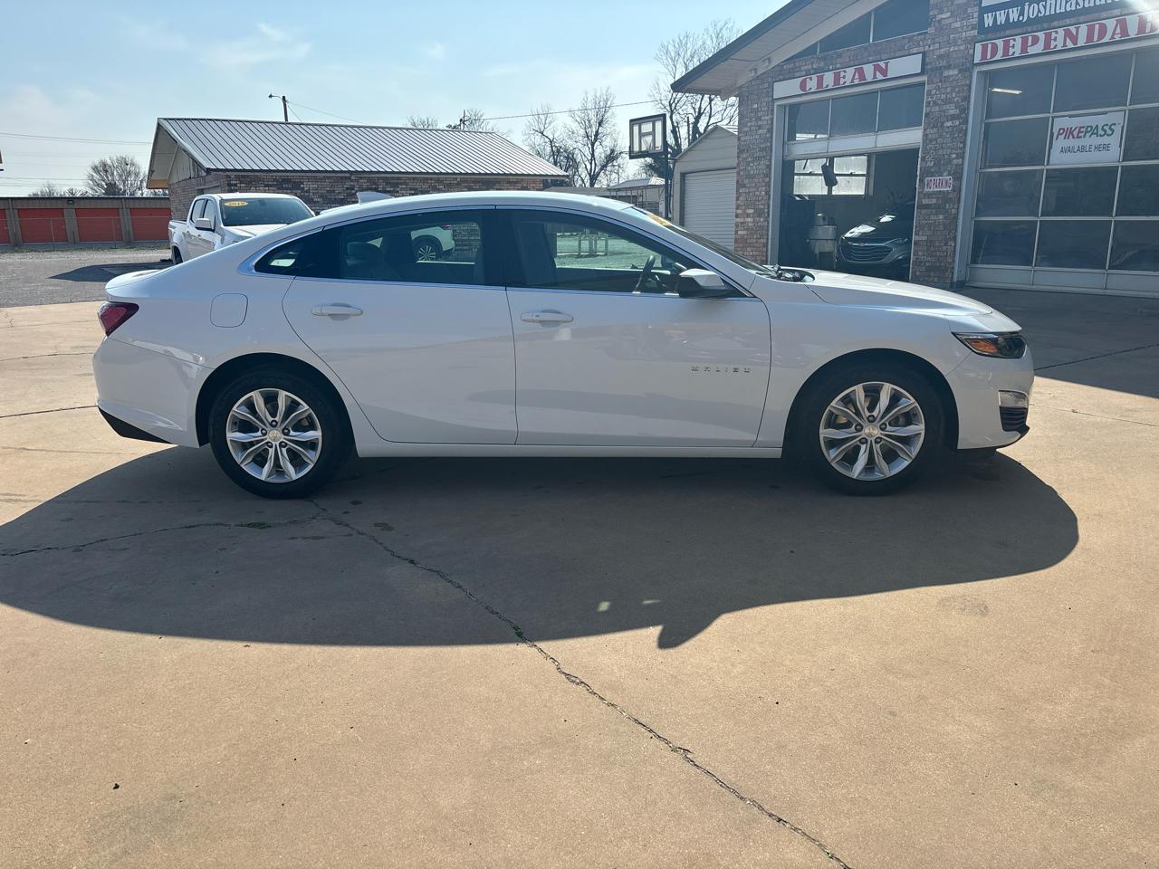 Chevrolet Malibu 4dr Sdn LT 2020