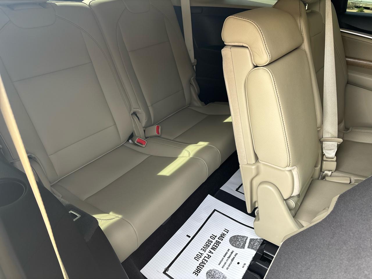 Acura MDX FWD 7-Passenger w/Technology Pkg 2020