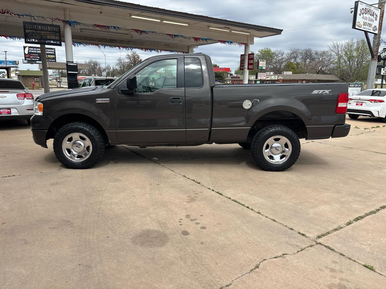 Ford F-150 4WD Reg Cab 126" STX 2005