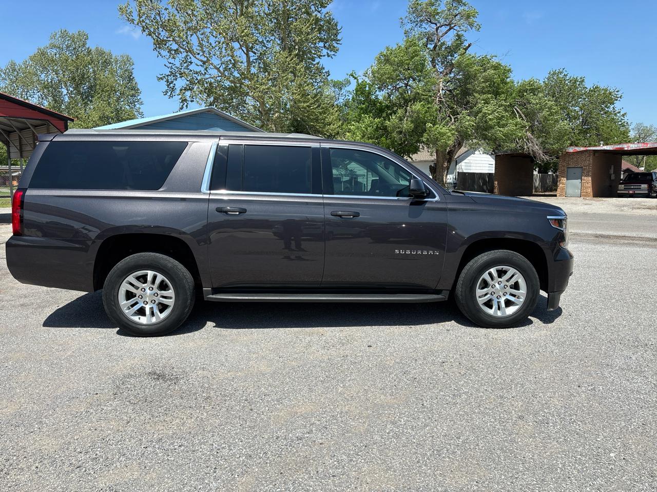 Chevrolet Suburban 2WD 4dr 1500 LS 2018