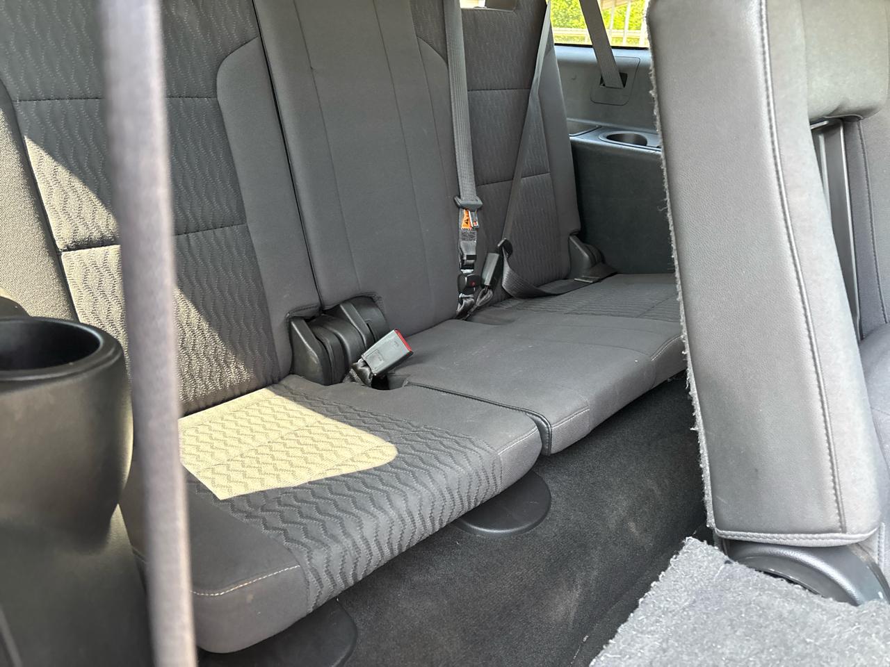 Chevrolet Suburban 2WD 4dr 1500 LS 2018