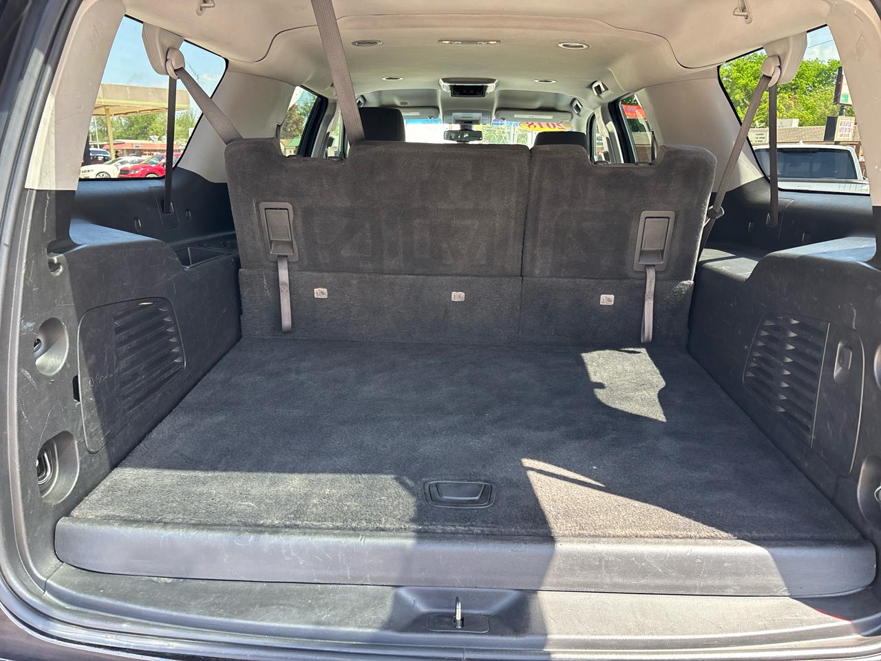 Chevrolet Suburban 2WD 4dr 1500 LS 2018