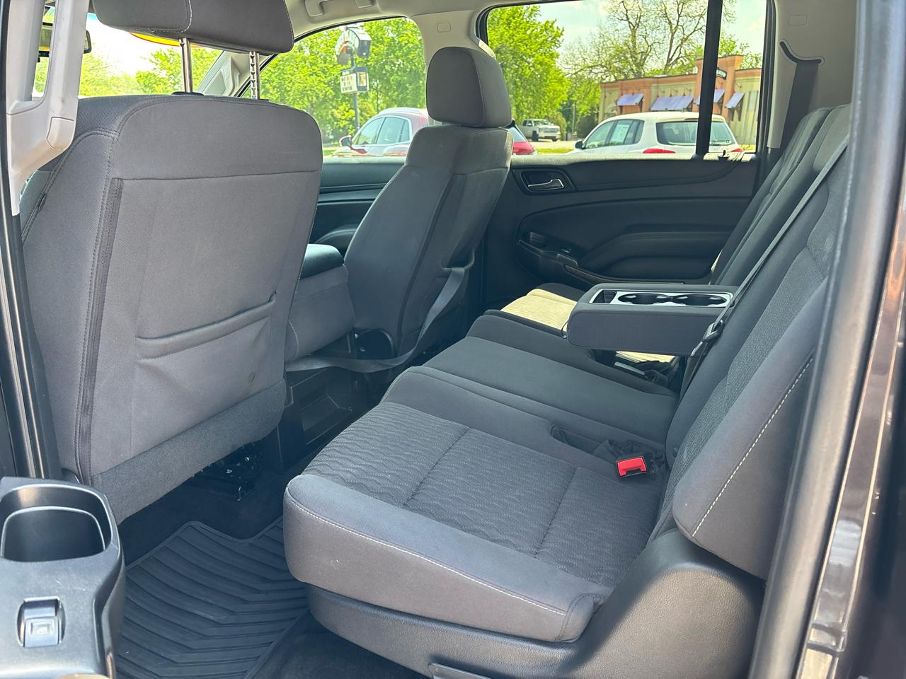 Chevrolet Suburban 2WD 4dr 1500 LS 2018