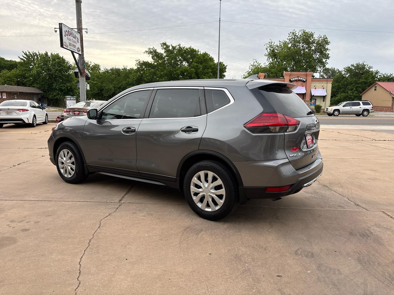 Nissan Rogue FWD S 2017