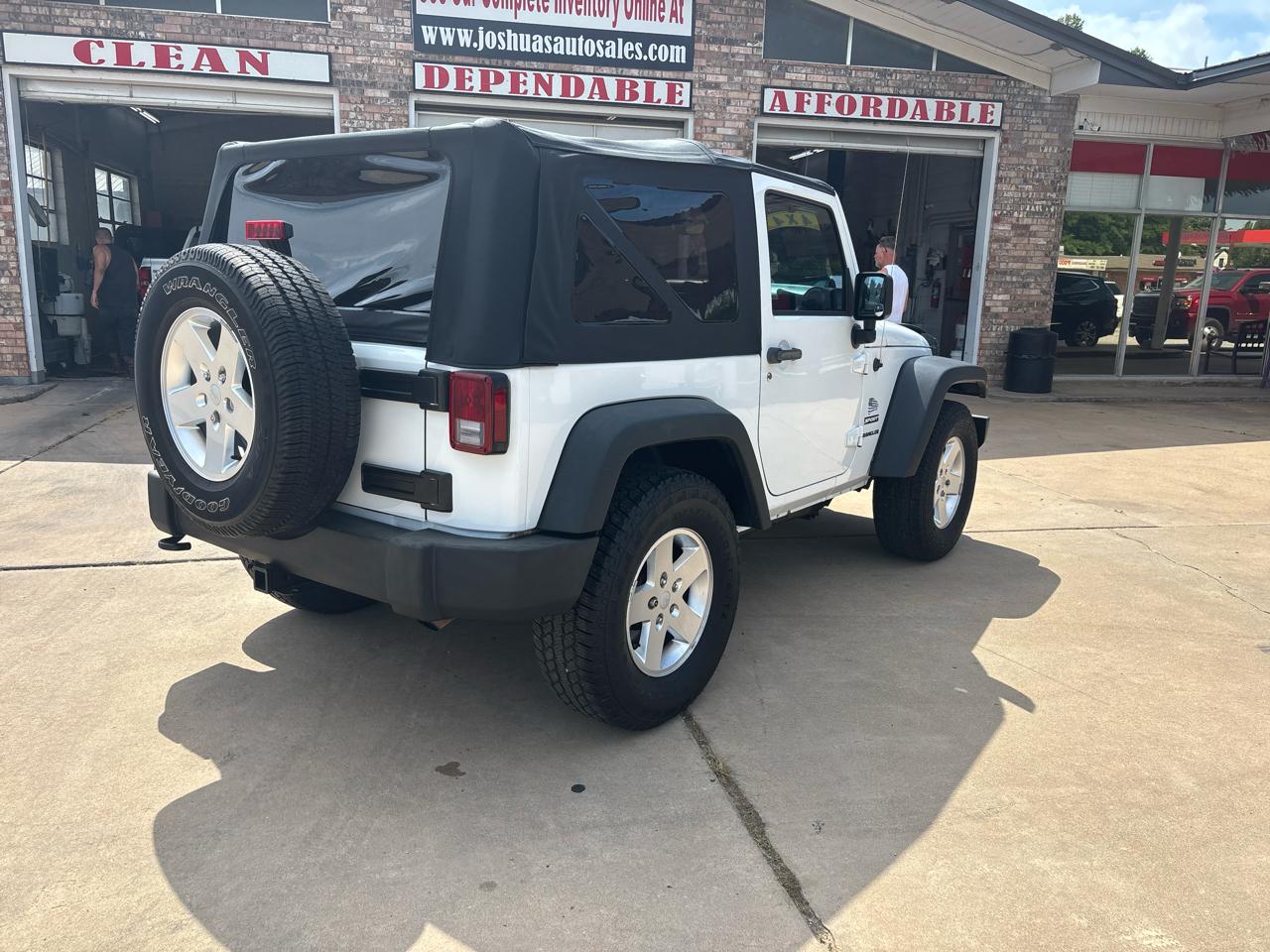 Jeep Wrangler 4WD 2dr Sport 2011