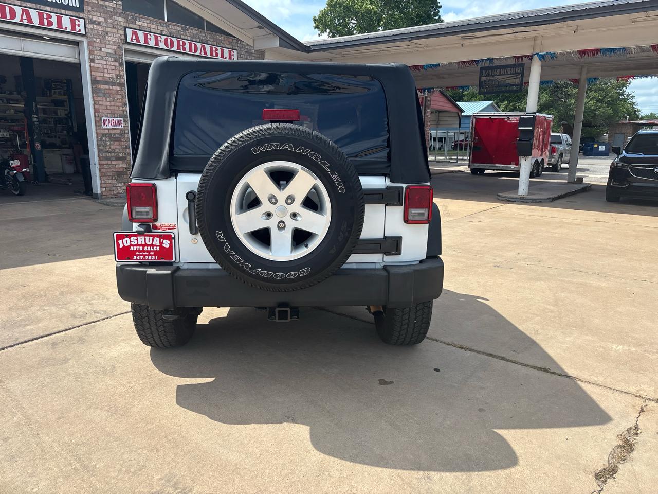 Jeep Wrangler 4WD 2dr Sport 2011