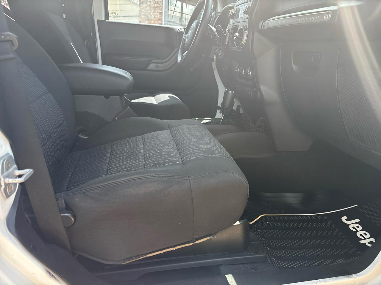 Jeep Wrangler 4WD 2dr Sport 2011