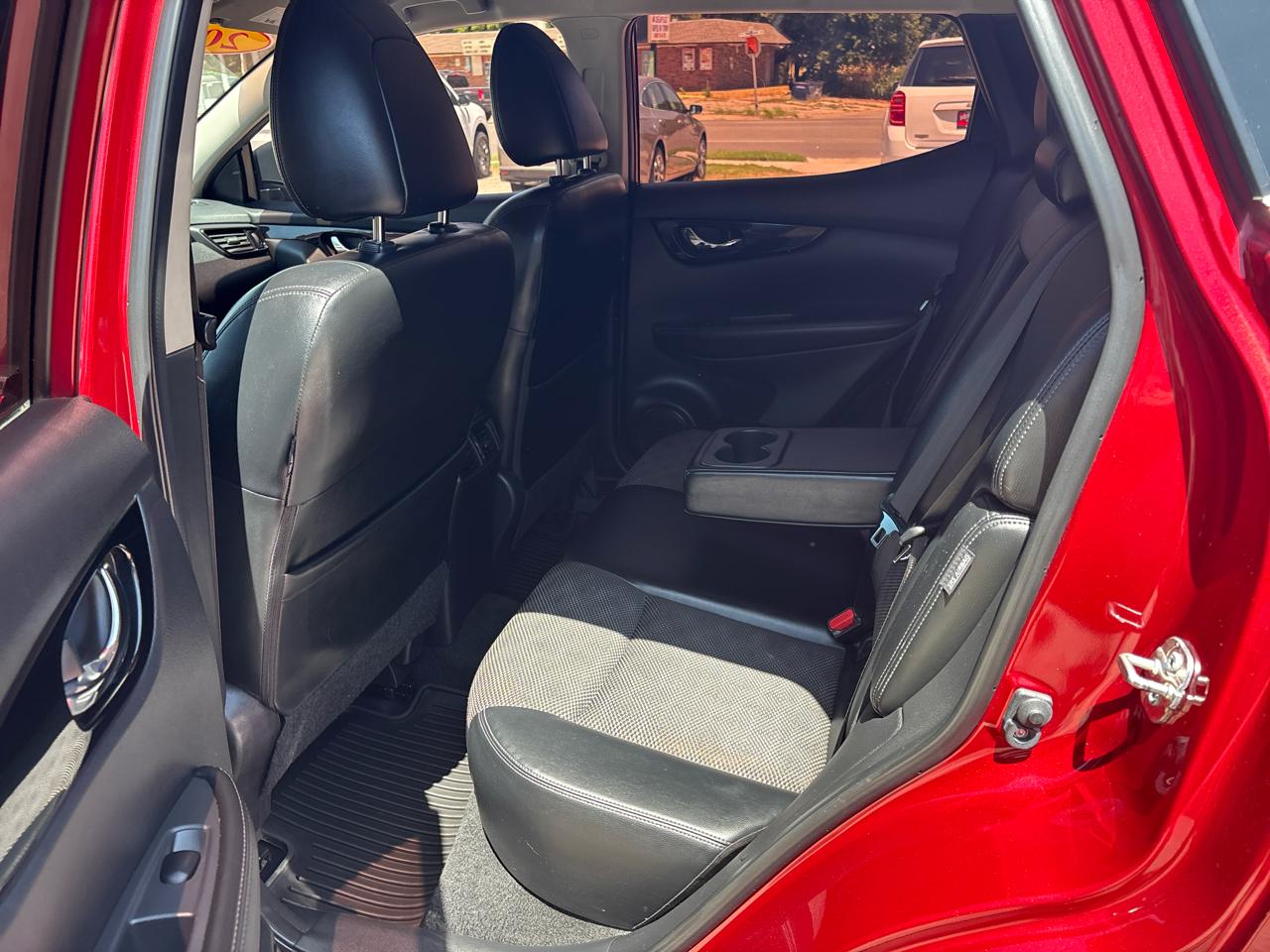 Nissan Rogue Sport AWD SV 2022