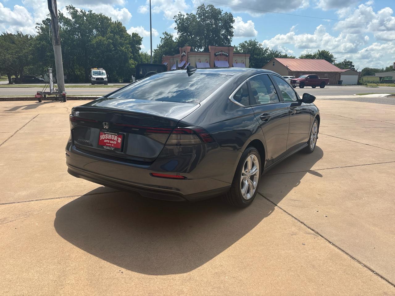 Honda Accord Sedan LX CVT 2024