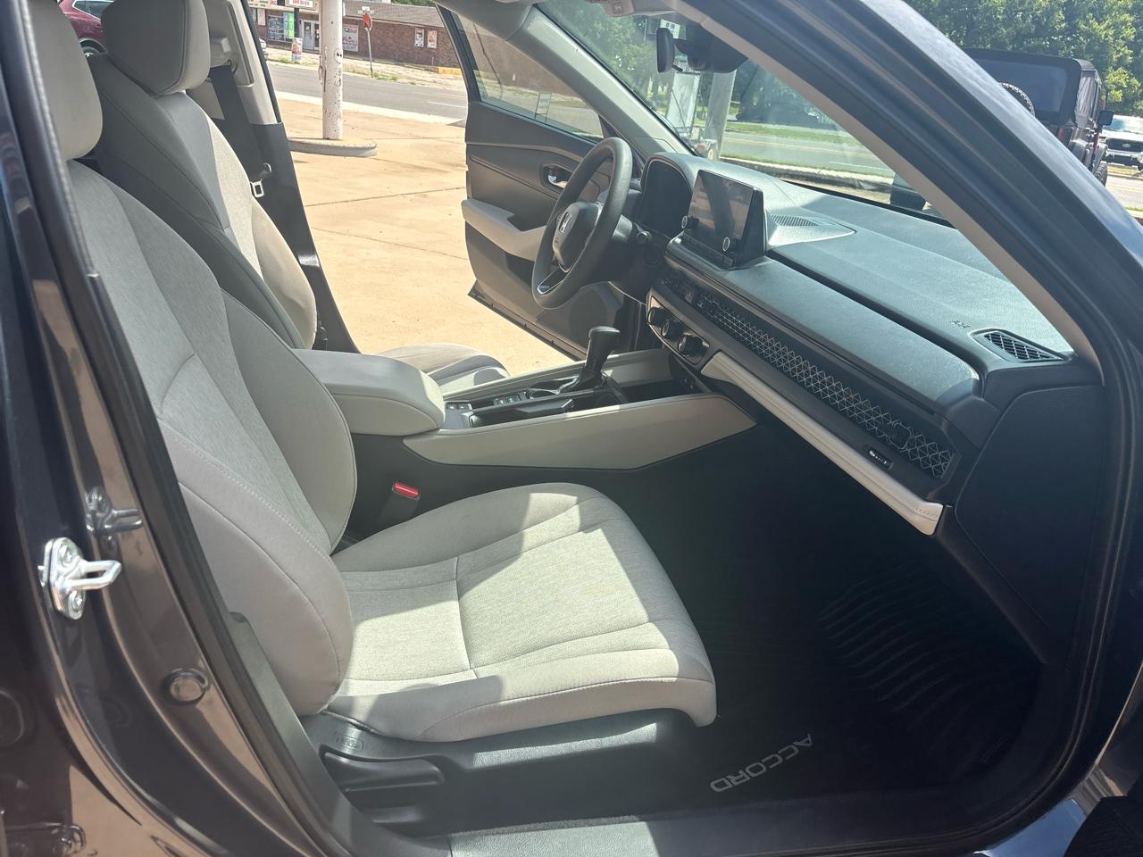 Honda Accord Sedan LX CVT 2024