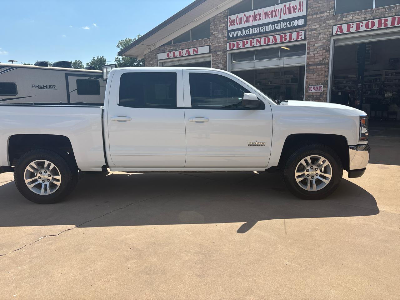 Chevrolet Silverado 1500 4WD Crew Cab 143.5" LT w/1LT 2018