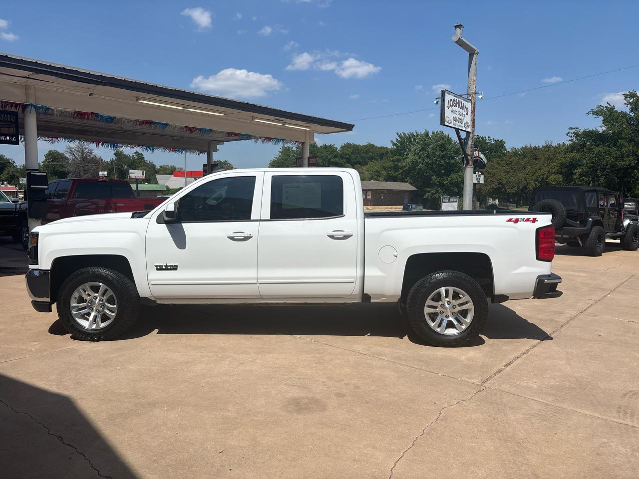 Chevrolet Silverado 1500 4WD Crew Cab 143.5" LT w/1LT 2018