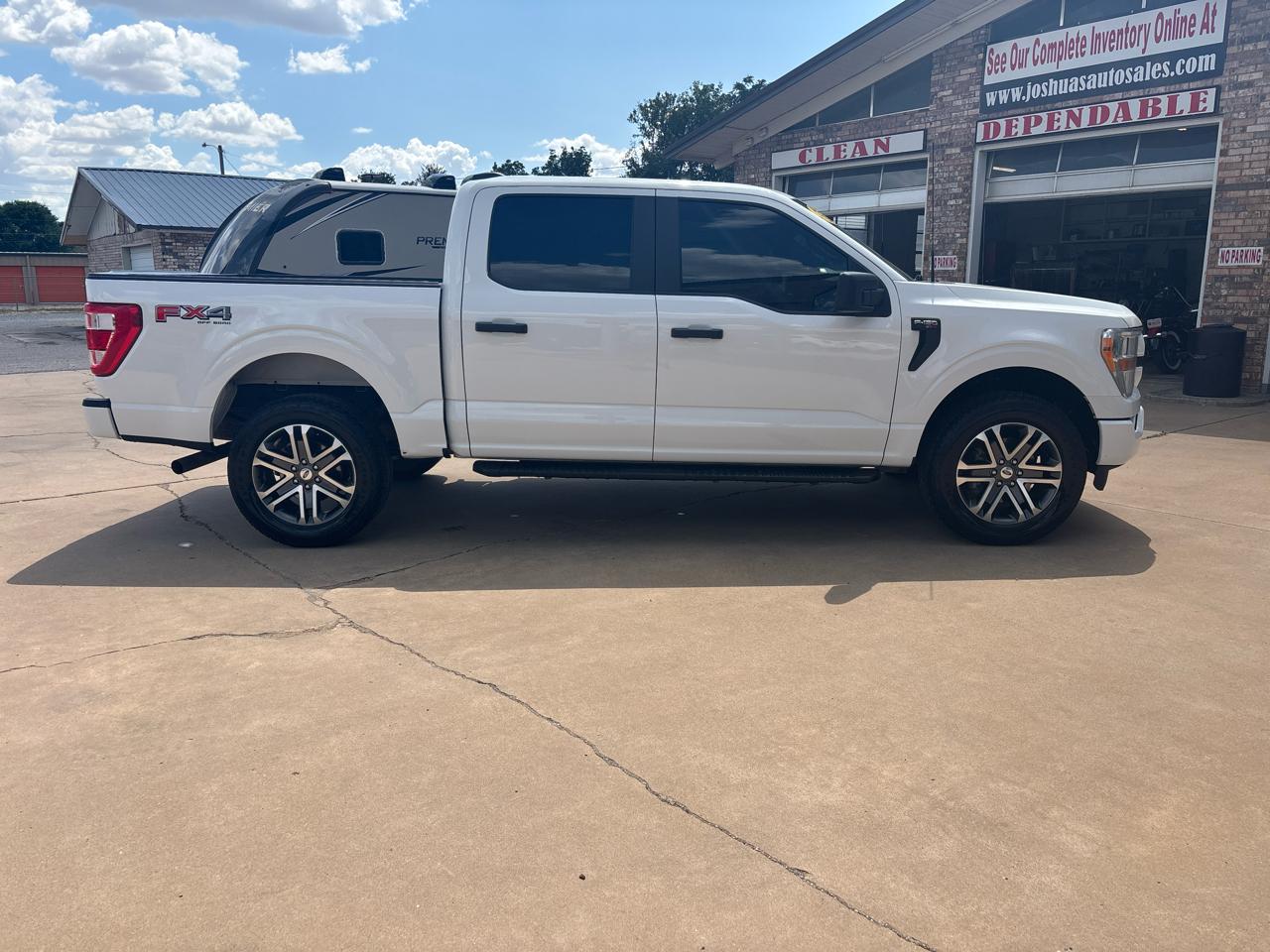Ford F-150 4WD SuperCrew 145" STX 2022