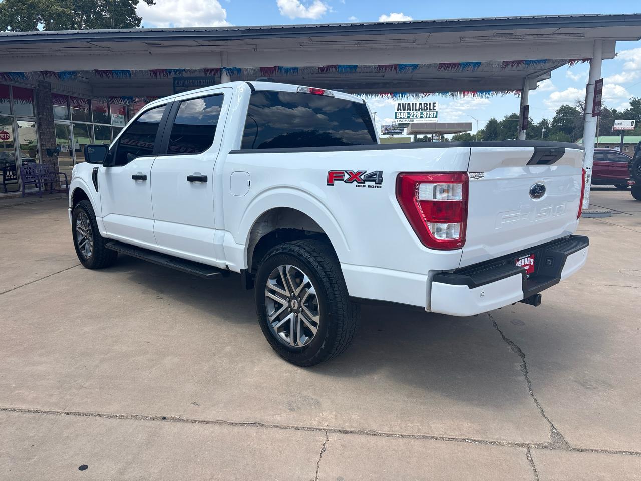 Ford F-150 4WD SuperCrew 145" STX 2022