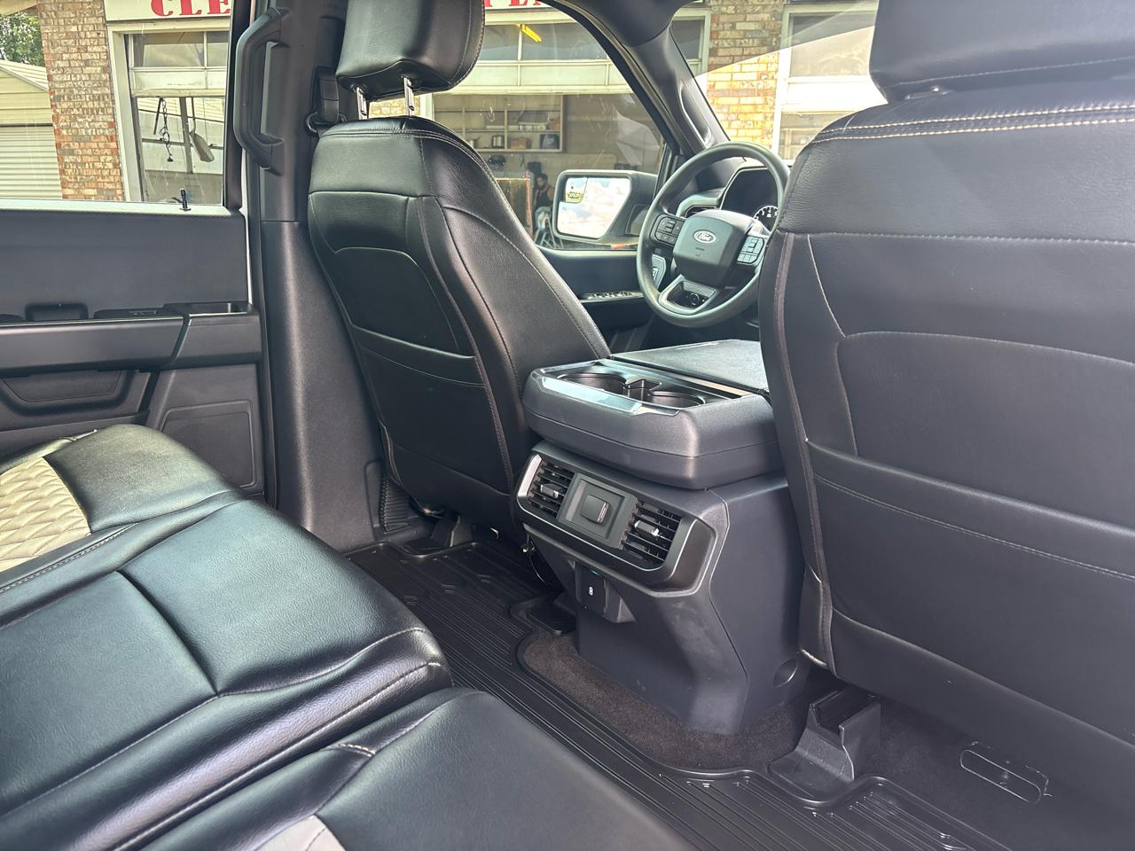 Ford F-150 4WD SuperCrew 145" STX 2022