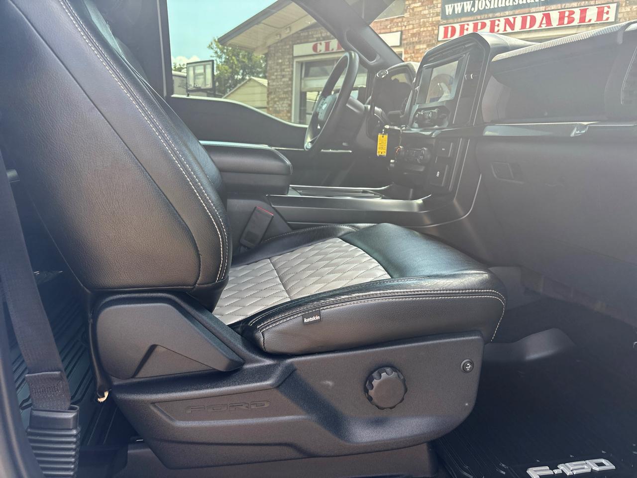 Ford F-150 4WD SuperCrew 145" STX 2022