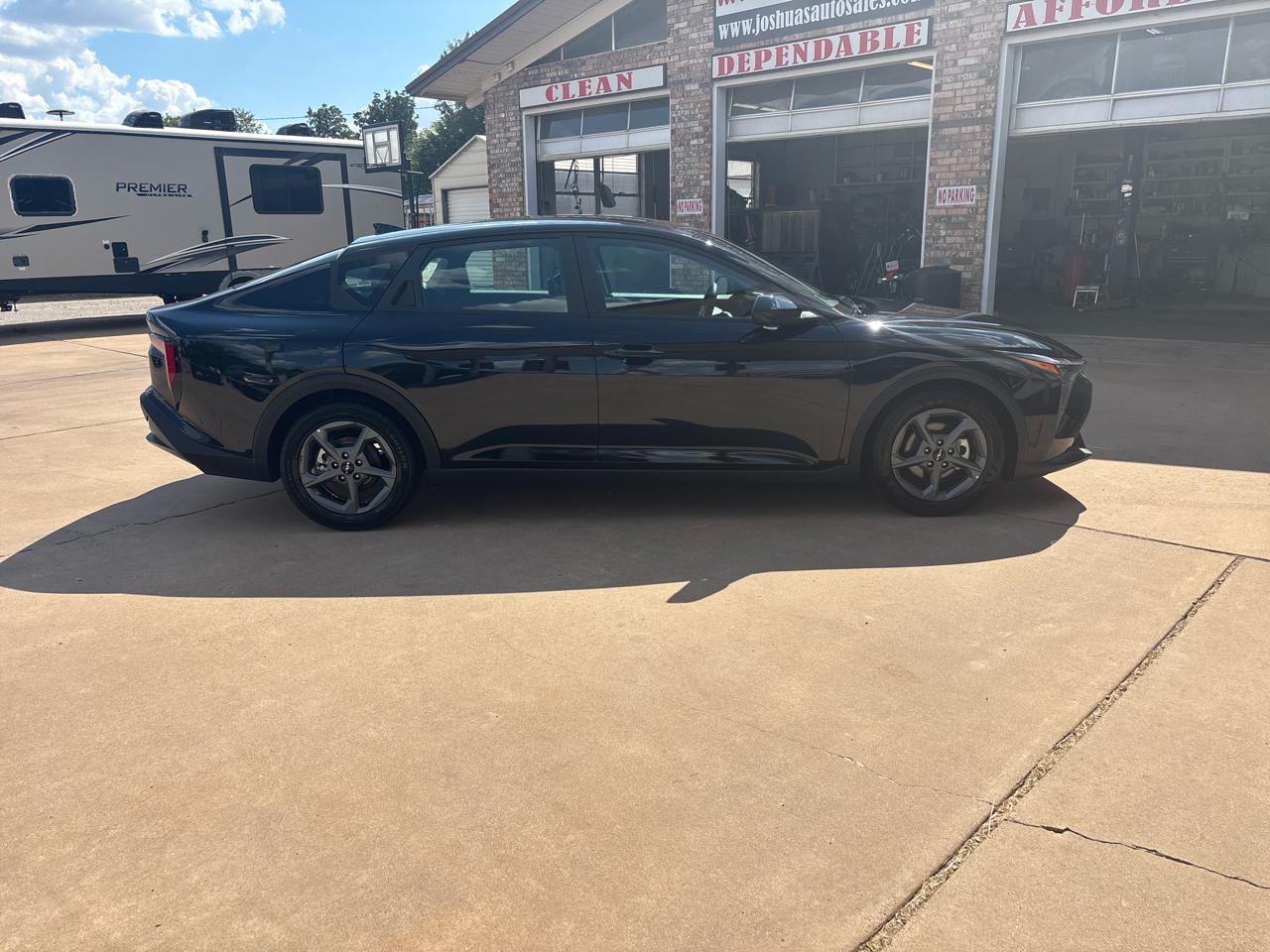 Kia K4 LXS FWD 2025
