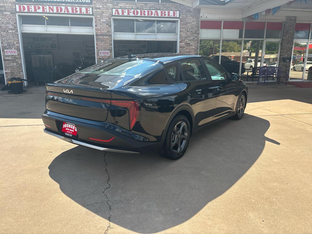 Kia K4 LXS FWD 2025