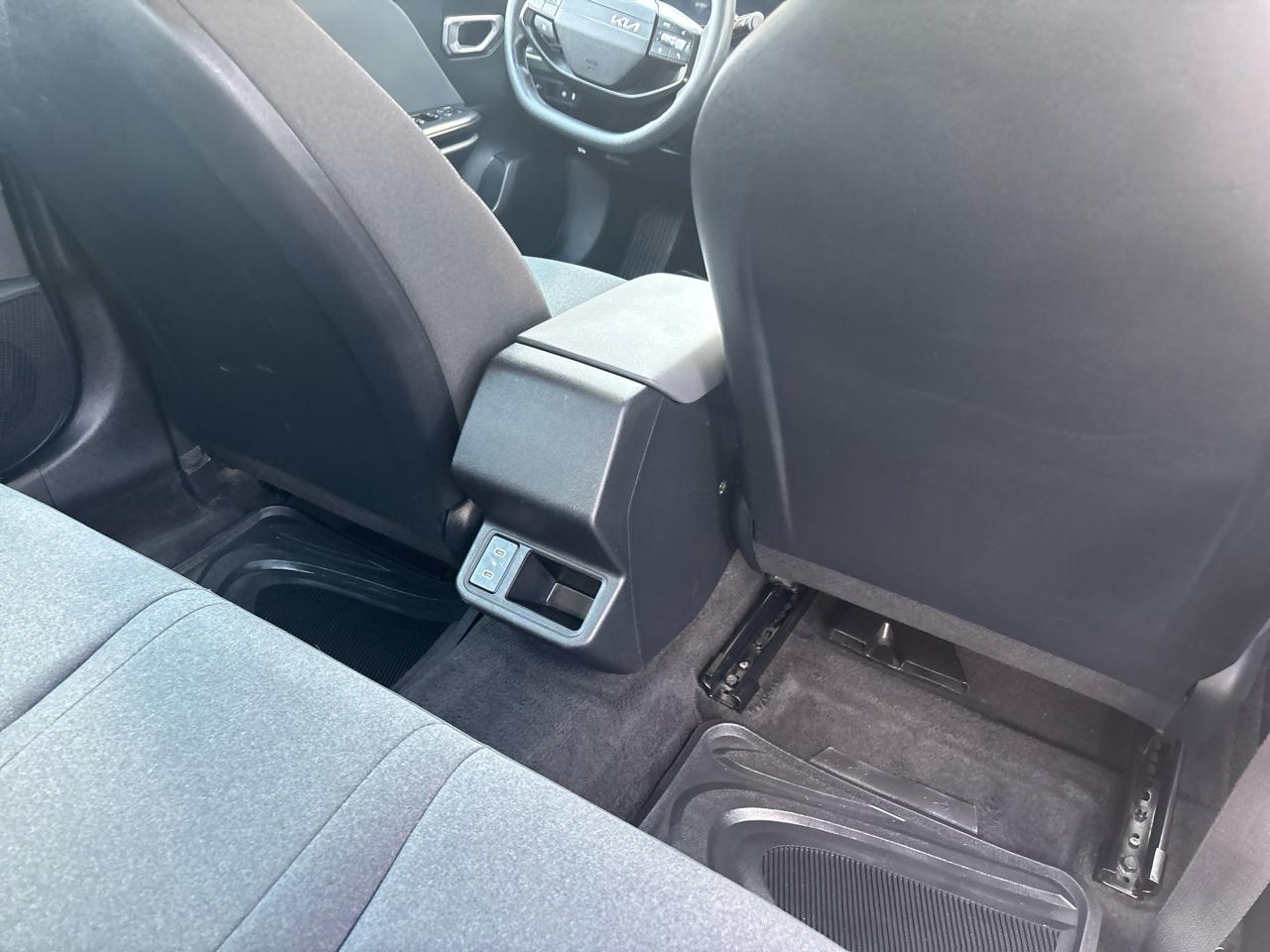 Kia K4 LXS FWD 2025
