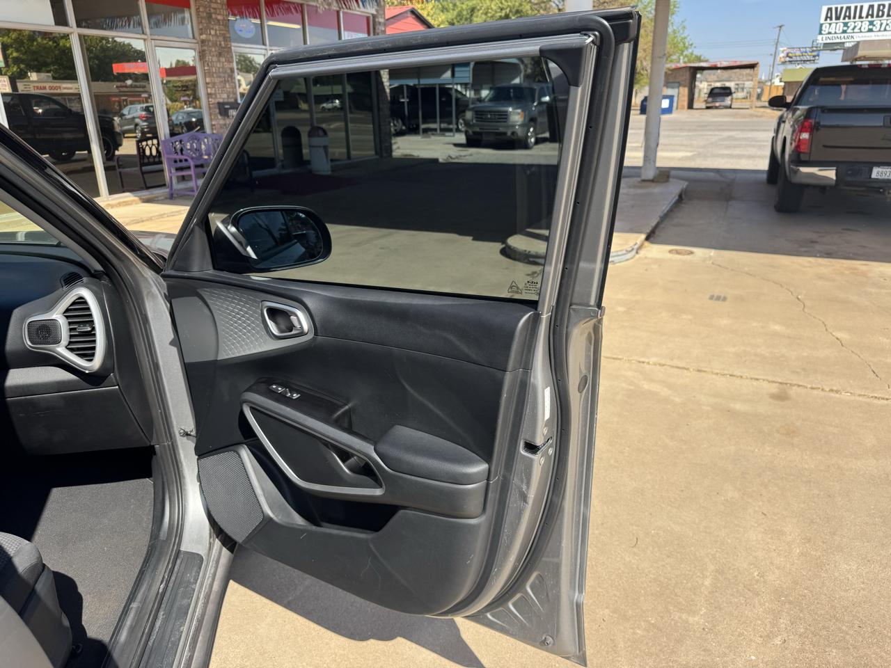 Kia Soul LX IVT 2023