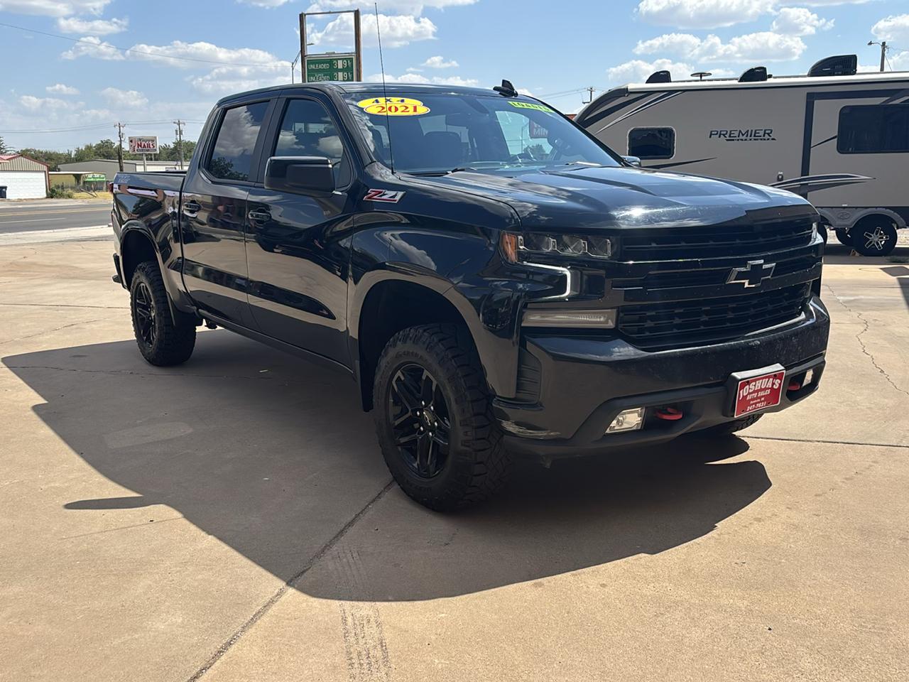 Chevrolet Silverado 1500 4WD Crew Cab 147" LT Trail Boss 2021