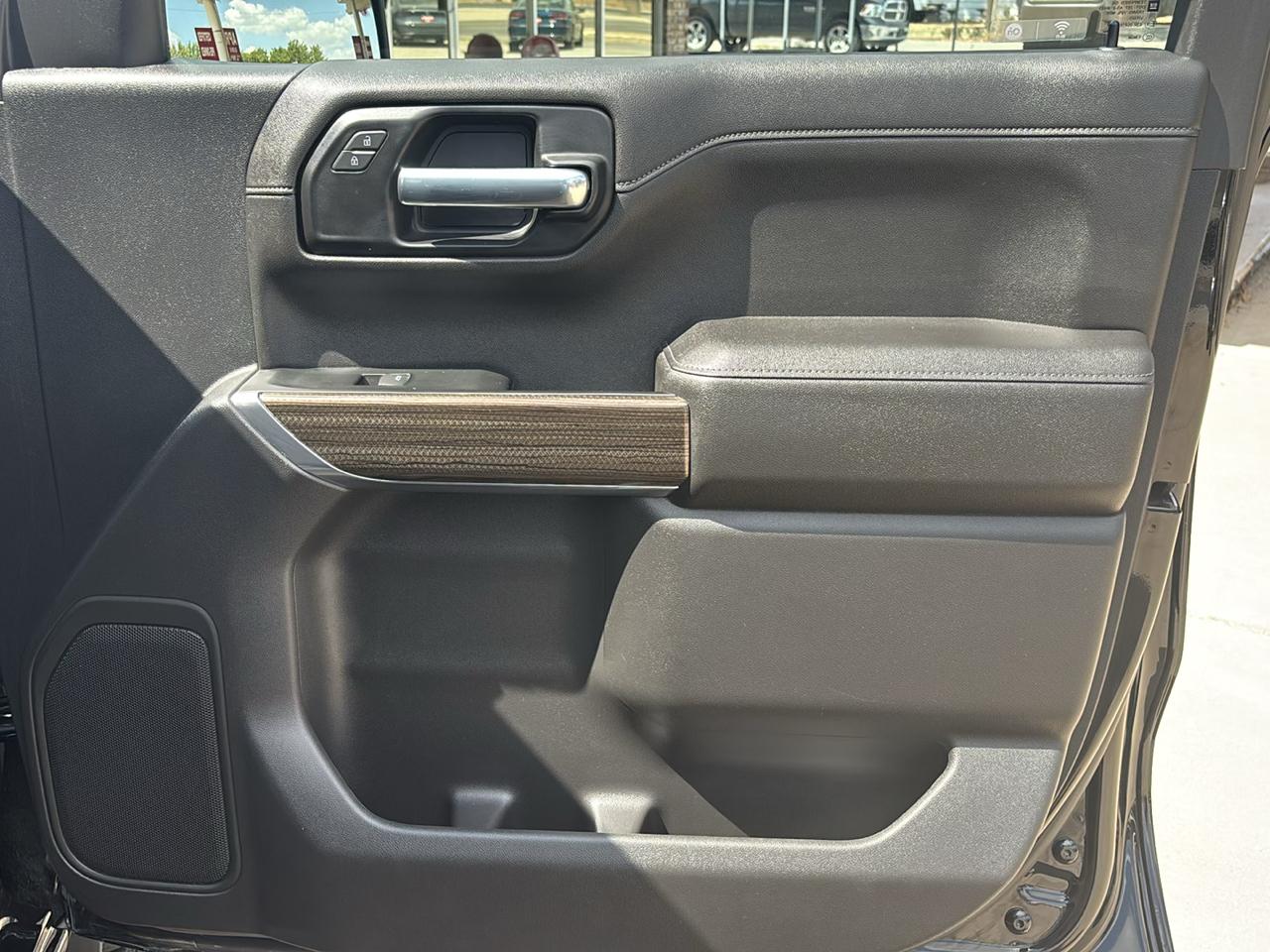 Chevrolet Silverado 1500 4WD Crew Cab 147" LT Trail Boss 2021