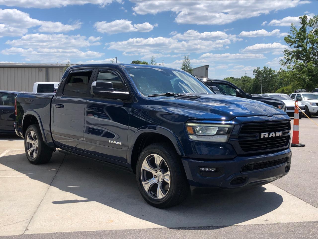 RAM 1500 Laramie 4x4 Crew Cab 5'7" Box 2022