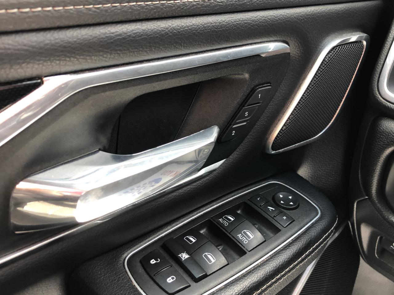 RAM 1500 Laramie 4x4 Crew Cab 5'7" Box 2022