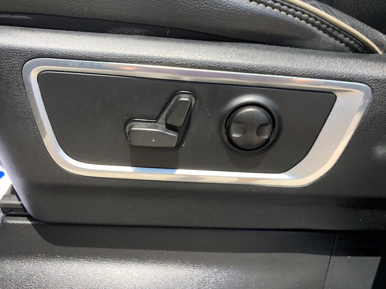 RAM 1500 Laramie 4x4 Crew Cab 5'7" Box 2022